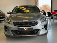 Usado Kia XCeed 141 CV (103 kW) 2022 Gris / plata SUV