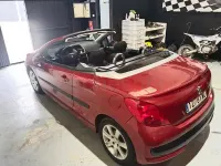Usado Peugeot 207 CC Sport 150 CV (110 kW) 2007 Granate Descapotable