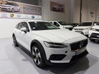 Usado Volvo V60 CC Ultimate 197 CV (144 kW) 2022 Blanco Familiar