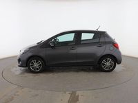 Usado Toyota Yaris Active 90 CV (66 kW) 2015 Gris Berlina