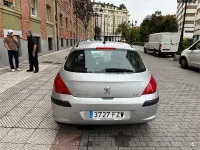 Usado Peugeot 308 120 CV (88 kW) 2008 Gris / plata Berlina