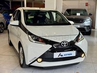 Usado Toyota Aygo X-cite 69 CV (50 kW) 2015 Blanco Utilitario