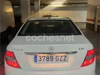 Usado Mercedes C200 Elegance 136 CV (100 kW) 2010 Blanco Berlina