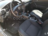 Używany VW Passat Edition 100 KM (73 kW) 2002 Szary Sedan/Limuzyna