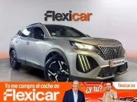 Usado Peugeot 2008 Allure 130 CV (95 kW) 2024 Gris / plata SUV