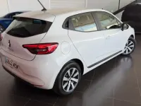 Usado Renault Clio Equilibre 100 CV (73 kW) 2022 Blanco Utilitario