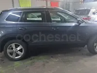 Usado Skoda Karoq Ambition 150 CV (110 kW) 2022 Gris / plata SUV