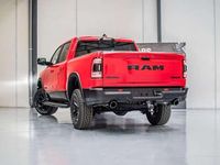 Nuevo RAM 1500 400 CV (294 kW) 2025 Rojo Pickup/Camioneta