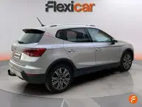 Usado Seat Arona 95 CV (69 kW) 2019 Gris SUV