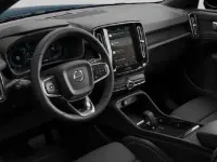 Usado Volvo XC40 Core 185 kW (252 CV) 2023 Azul SUV