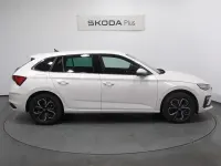 Usado Skoda Scala Selection 115 CV (84 kW) 2025 Blanco Utilitario