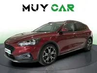Usado Ford Focus Active 125 CV (91 kW) 2020 Rojo Familiar