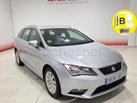 Usado Seat Leon Reference 105 CV (77 kW) 2015 Gris / plata Familiar