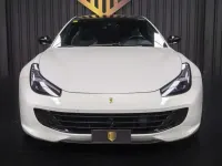 Usado Ferrari GTC4Lusso 690 CV (507 kW) 2020 Blanco Familiar