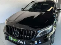 Usado Mercedes GLA180 AMG line 122 CV (89 kW) 2016 Negro SUV