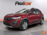 Usado Dacia Sandero Comfort 91 CV (66 kW) 2021 Rojo Utilitario