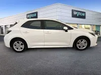 Usado Toyota Corolla Active 122 CV (89 kW) 2021 Blanco Berlina
