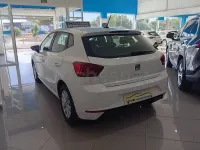 Usado Seat Ibiza Style Plus 110 CV (80 kW) 2022 Blanco Utilitario