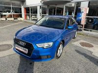 Usado Audi A3 116 HP (85 kW) 2018 Azul Sedan