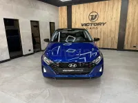 Usado Hyundai i20 100 CV (73 kW) 2022 Azul Utilitario