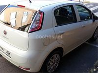 Usado Fiat Punto Easy 69 CV (50 kW) 2015 Blanco Utilitario