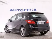 Usado Mercedes B180 109 CV (80 kW) 2016 Negro Utilitario