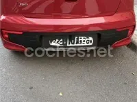 Usado Kia Rio 109 CV (80 kW) 2016 Rojo Utilitario