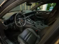 Usado Porsche Panamera 4 E-Hybrid Sport Turismo Sport Turismo 462 CV (339 kW) 2018 Gris / plata Familiar