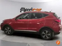 Usado MG ZS Comfort 106 CV (77 kW) 2023 Rojo SUV