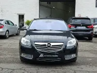 Usado Opel Insignia Sport 160 CV (117 kW) 2010 Negro Berlina