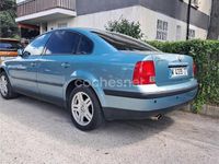 Usado VW Passat Highline 125 CV (91 kW) 2000 Verde Berlina
