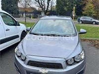Usado Chevrolet Aveo LTZ 95 CV (69 kW) 2012 Gris / plata Berlina