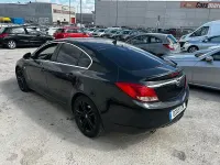 Usado Opel Insignia Edition 110 CV (80 kW) 2010 Negro Berlina