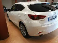 Usado Mazda 3 Luxury 120 CV (88 kW) 2016 Blanco Berlina