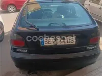 Usado Renault Mégane 75 CV (55 kW) 1997 Azul Berlina