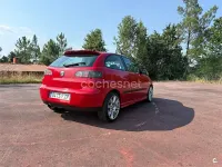 Usado Seat Ibiza Sport 100 CV (73 kW) 2008 Rojo Berlina