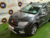 Usado Dacia Sandero Essentiel 90 CV (66 kW) 2019 Gris Utilitario