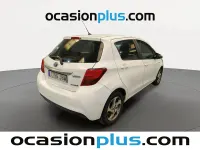 Usado Toyota Yaris Active 100 CV (73 kW) 2014 Blanco Utilitario