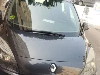 Usado Renault Scénic Dynamique 105 CV (77 kW) 2009 Gris / plata Monovolumen