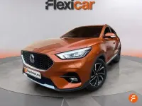 Käytetty MG ZS Luxury 111 HP (81 kW) 2023 Oranssi Sedan