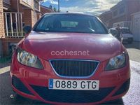 Usado Seat Ibiza Reference 85 CV (62 kW) 2010 Rojo Berlina