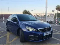 Usado Peugeot 308 GT-line 130 CV (95 kW) 2018 Azul Berlina