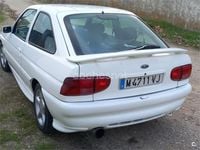 Usado Ford Escort 115 CV (84 kW) 1997 Blanco Berlina