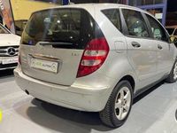 Usado Mercedes A180 Classic 109 HP (80 kW) 2007 Prateado Citadino