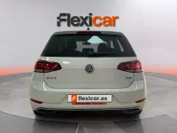 Usado VW Golf VII Advance 125 CV (91 kW) 2017 Blanco Berlina