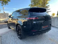 Begagnad Land Rover Range Rover Sport SE Dynamic 300 HK (220 kW) 2023 Svart SUV