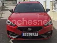 Usado Seat Leon FR 204 CV (150 kW) 2021 Rojo Familiar