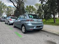 Usado Seat Ibiza 100 CV (73 kW) 2006 Azul Berlina