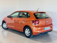 Usado VW Polo Edition 80 CV (58 kW) 2019 Naranja Utilitario