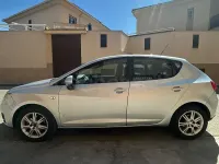 Usado Seat Ibiza Sport 100 CV (73 kW) 2010 Gris / plata Berlina